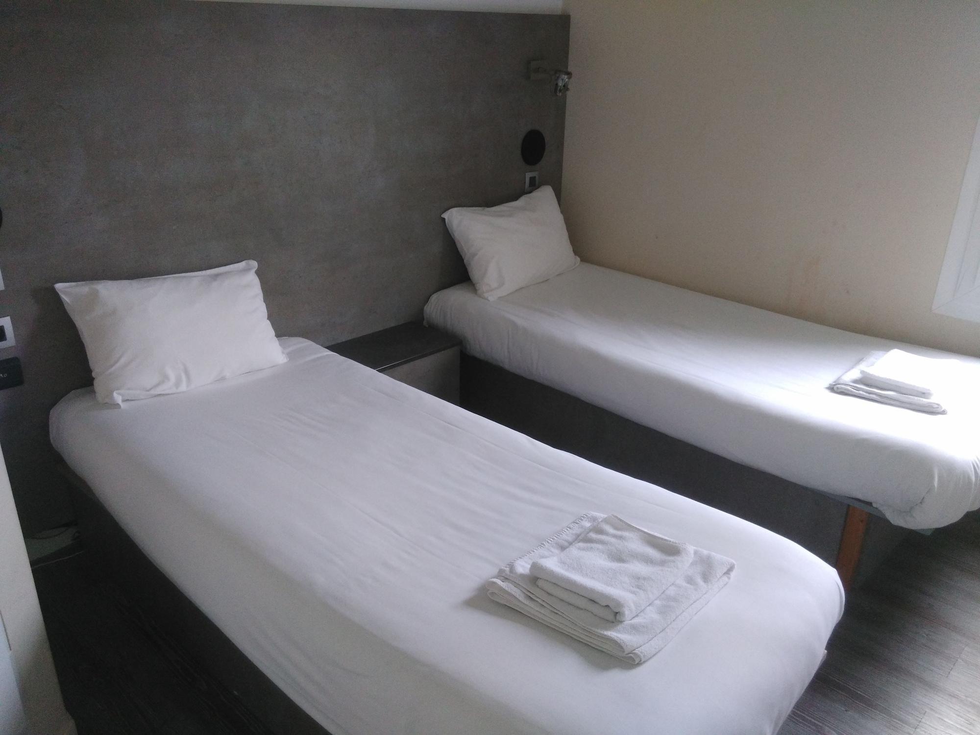 סן-סטורנה Fasthotel Le Mans Nord Fh Confort מראה חיצוני תמונה