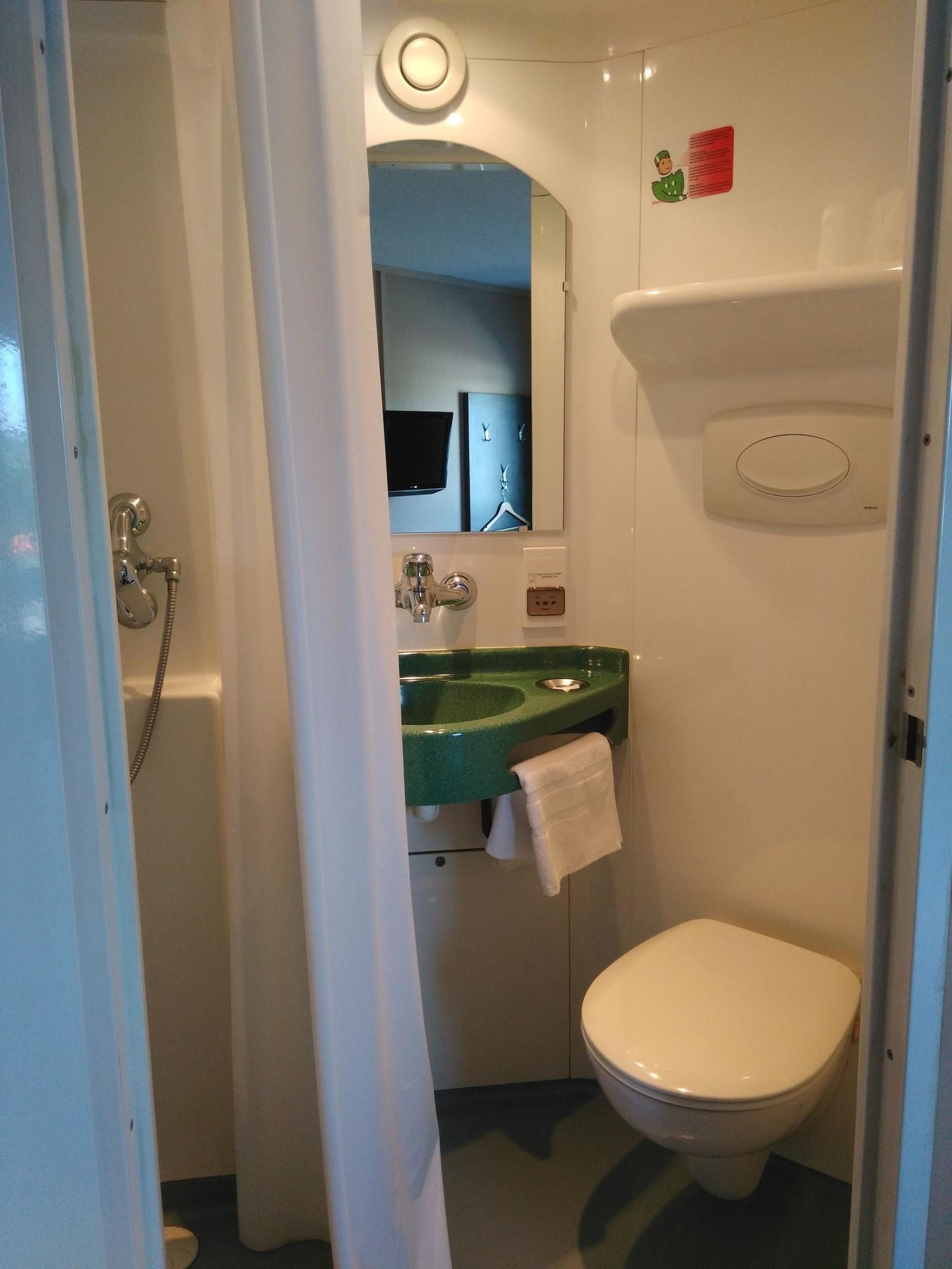 סן-סטורנה Fasthotel Le Mans Nord Fh Confort מראה חיצוני תמונה