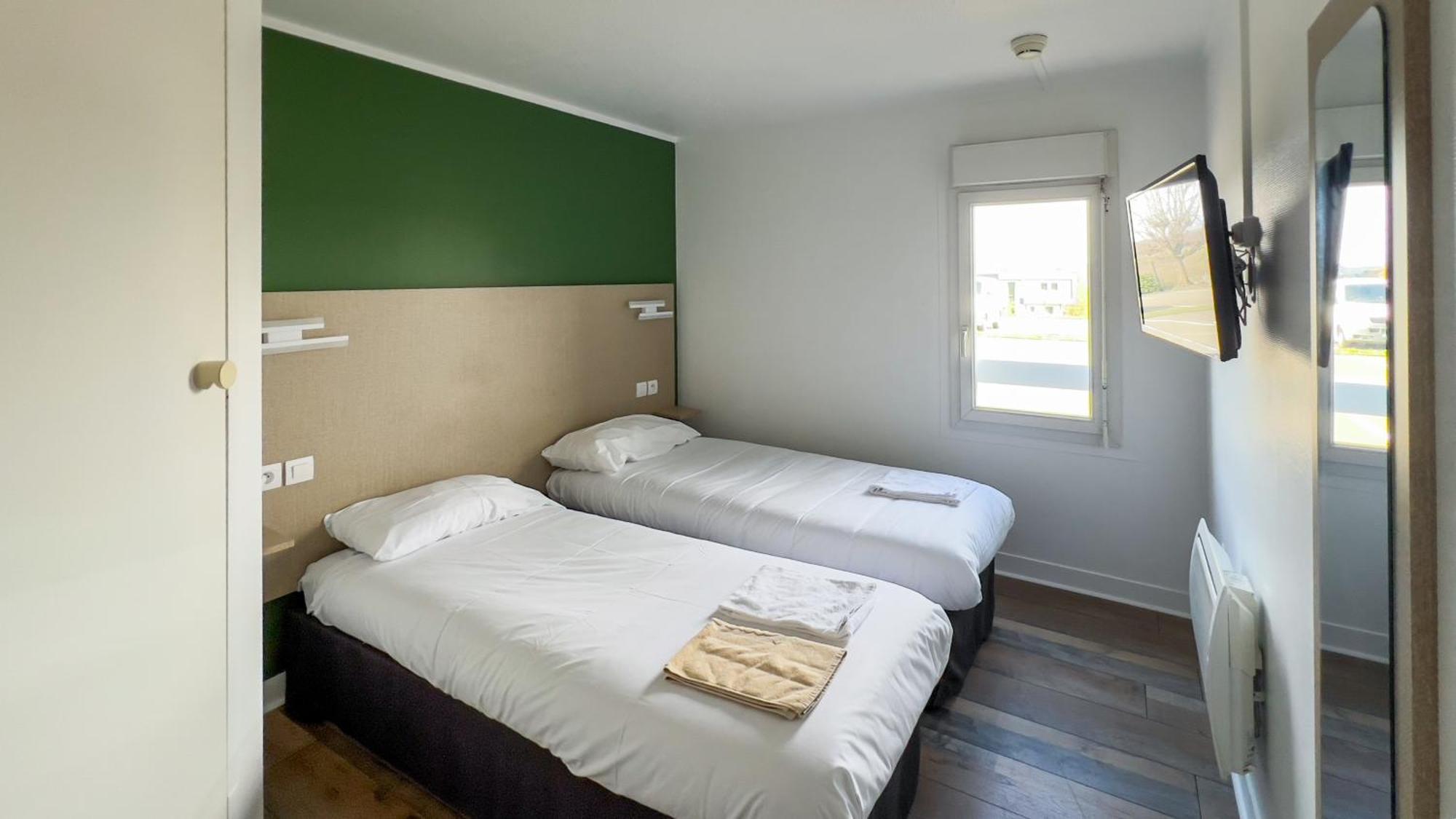 סן-סטורנה Fasthotel Le Mans Nord Fh Confort מראה חיצוני תמונה